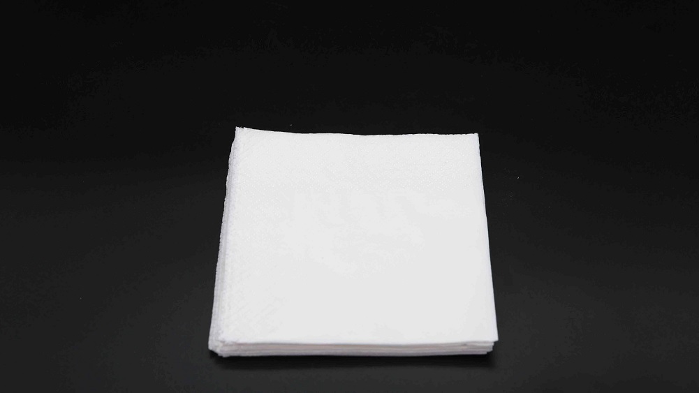Cocktail Deluxe White 2 Ply
